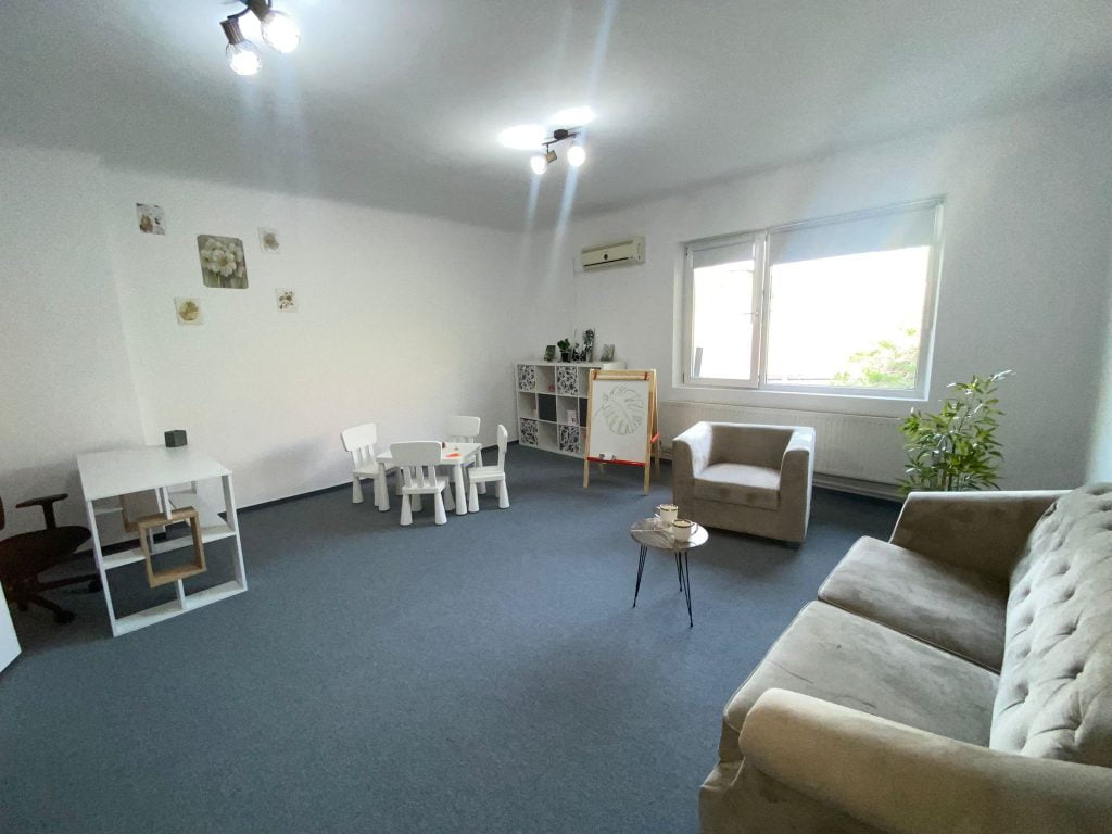 Cabinet În Dumbravă